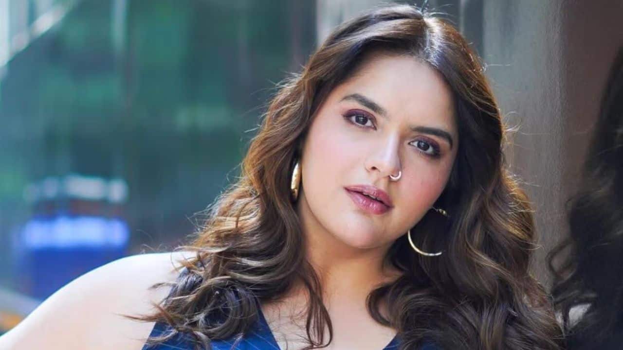 Anjali Anand hits back at man calling her fat and unfu*kable; calls troller ‘takla’