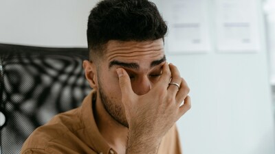 Dust, pollen and pollution can cause and exacerbate allergic eye disease leading to severe itching, redness, swelling and watering of eyes (Image: Pexels)