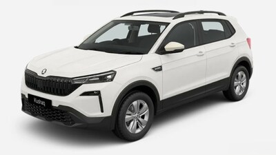 You get features like an electric sunroof and alloy wheels in Skoda Kushaq's base variant.