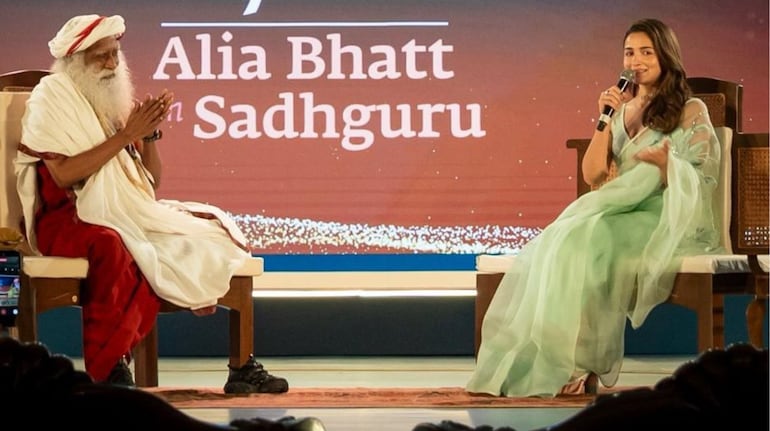 Alia Bhatt meets spiritual leader Sadhguru at Chennai event, seeks parenting  advice on raising daughter Raha