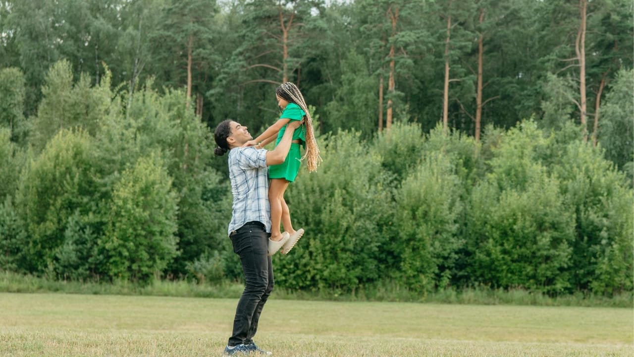 Urgent attention, parents: Doctor explains why you should not pull a child’s arm or lift them quickly