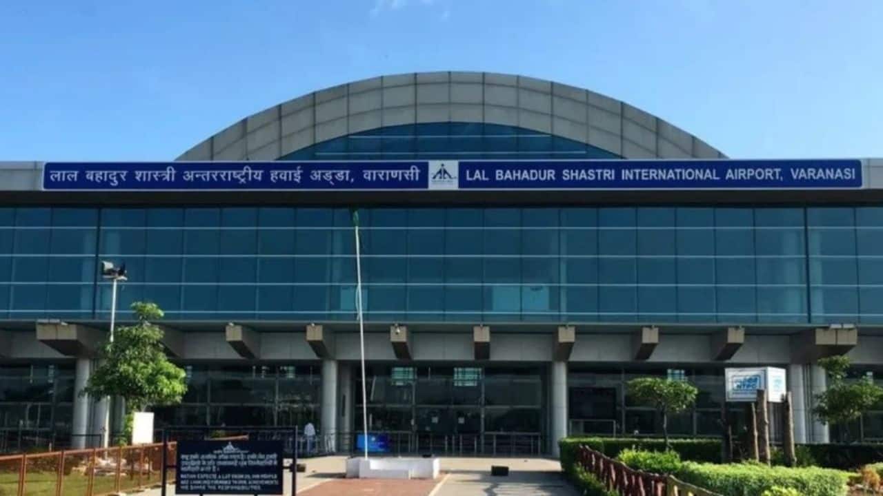 Varanasi airport drama: Burqa-clad Hindu woman detained while flying to Muslim lover in Mumbai; court sets her free