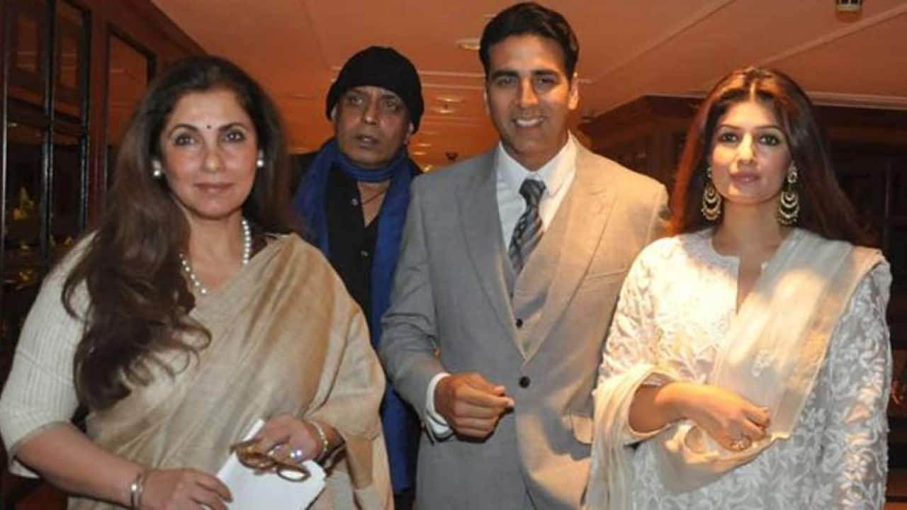 Akshay Kumar, mother-in-law Dimple Kapadia offer prayers at Mahakaleshwar Jyotirlinga in Ujjain