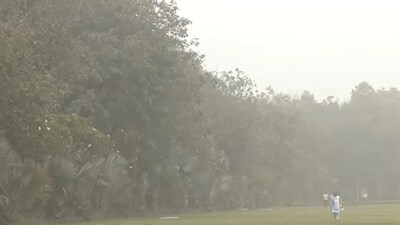 ধুলো ঝড়ে ঢেকে গেল দিল্লি-এনসিআর, দৃশ্যমানতা মারাত্মকভাবে হ্রাস