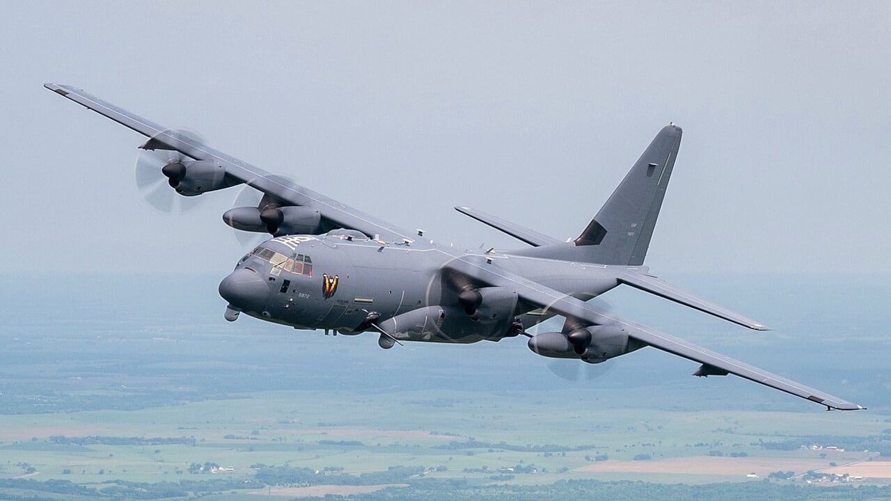 Downed US pilot communicated with military hours after ejecting in Iran