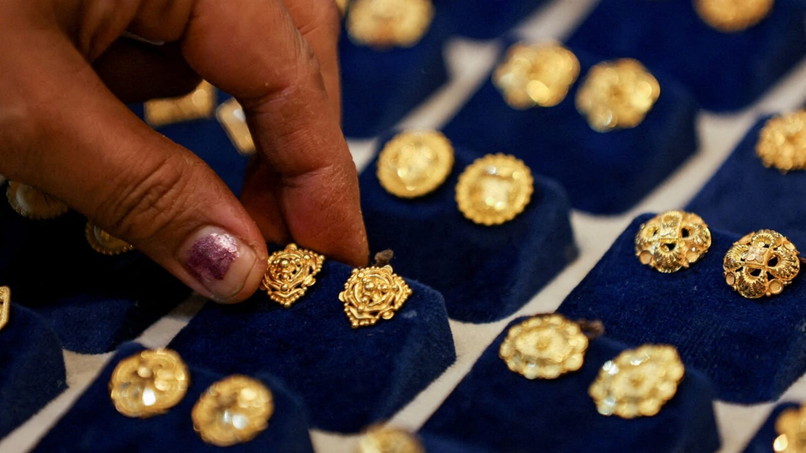 Kalyan Jewellers stock jumps over 7% today, now up 34% in three sessions; Rs 11,500 crore added to m-cap