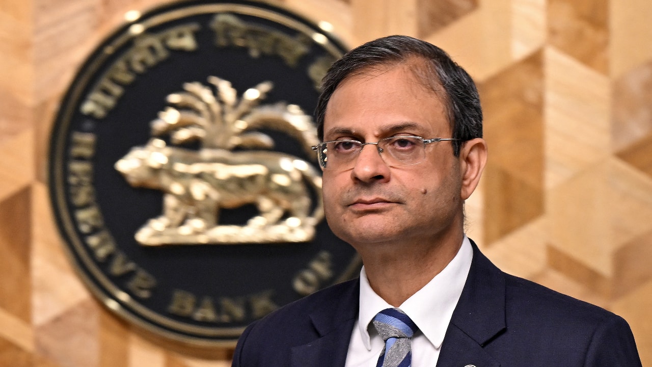 RBI Policy: MPC keeps repo rate unchanged at 5.25%, maintains 'Neutral' stance