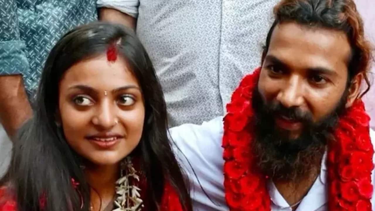 Kerala High Court stays arrest of ‘Kumbh Mela girl’ Monalisa, husband Farmaan Khan till May 20 in abduction case