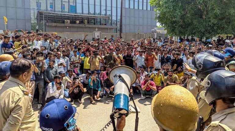 How Noida unrest is partly linked to Gurugram workers' wages: Same company, 35% higher pay