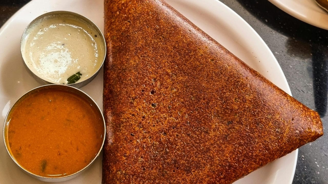 Celebrity fitness trainer urges people to stop having plain dosa in morning for THIS reason