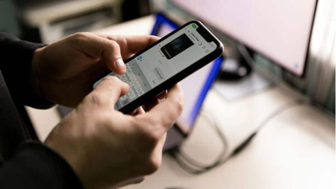 'If this happens...': Student shares WhatsApp chat claiming teacher invited him for movie