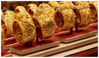 Gold falls as renewed Hormuz disruption stokes inflation concern