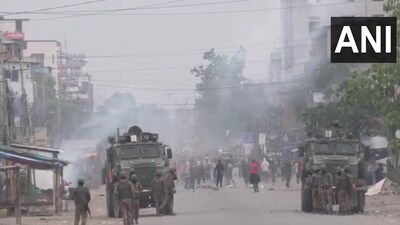 Police fired several rounds of tear gas shells to disperse the protesters- Representative photo 