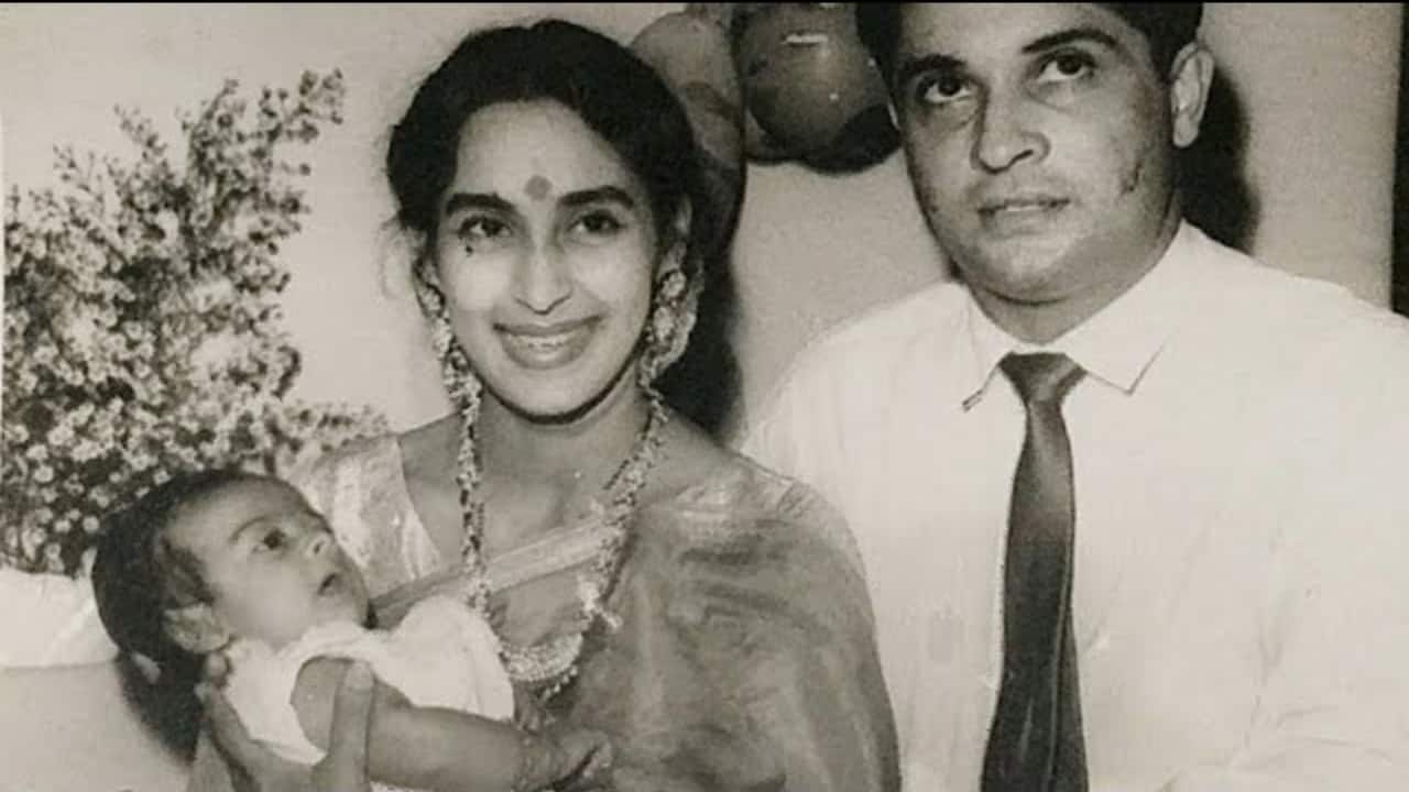 Bollywood actress Nutan died in pain at 54 due to cancer; had filed a case against her mother, husband...