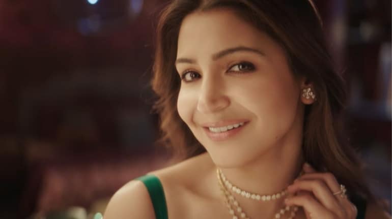 Anushka Sharma returns on screen with new ad; Netizens debate 'Is it ...