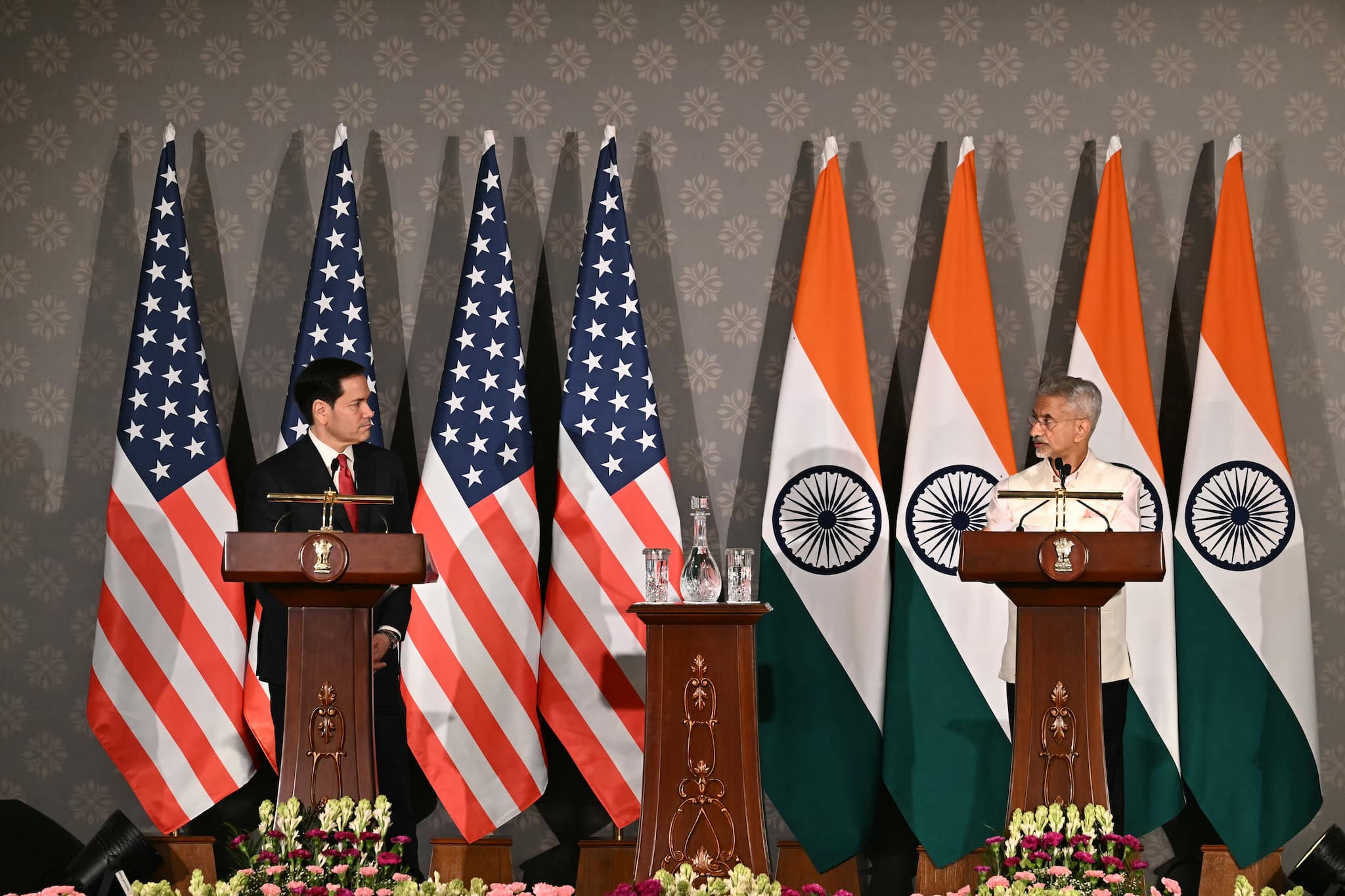 Sugar export ban stays, but India clears 8,606 tonnes for US shipment