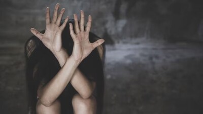 Four men allegedly harassed a group of women and created a ruckus on a highway in Haridwar while travelling in a Delhi-registered WagonR in an intoxicated state.