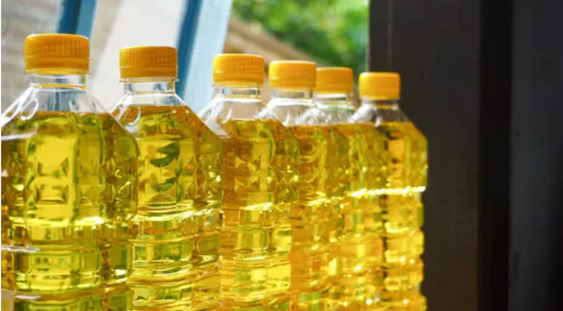 Govt sets standard pack sizes for cooking oils to help consumers compare prices