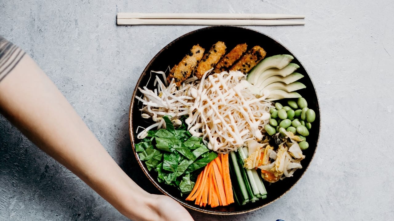 Want 60 g of protein a day on a vegetarian diet without protein powder? Nutritionist reveals the exact diet plan