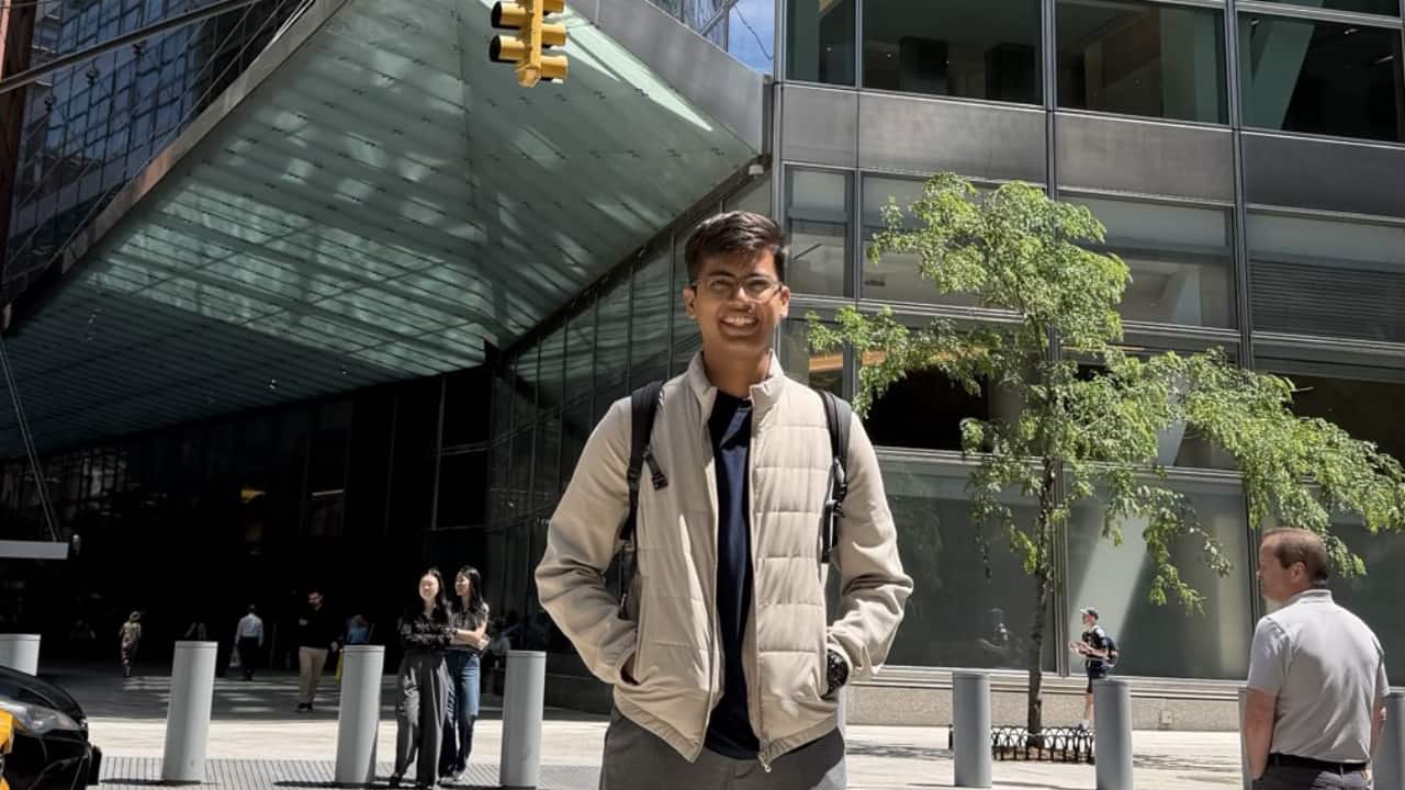 Man quits Goldman Sachs job to launch AI startup, shares how people reacted in India vs US — GLOBAL — Aslikannih