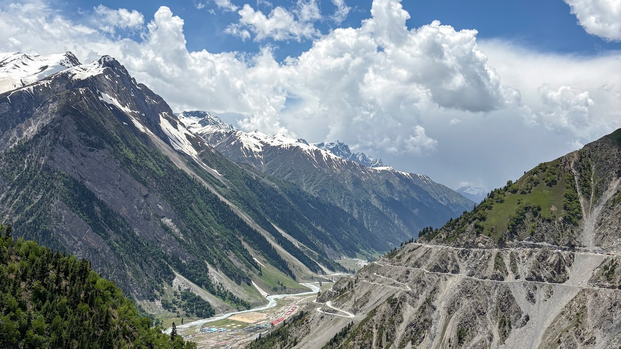 Bihar Govt announces Rs 20,000 assistance for those visiting Ladakh: How to apply for Sindhu Darshan Yatra travel assistance