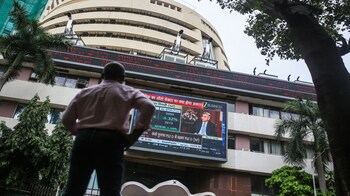 FIIs end four-month selling streak with $2.31 billion July buying