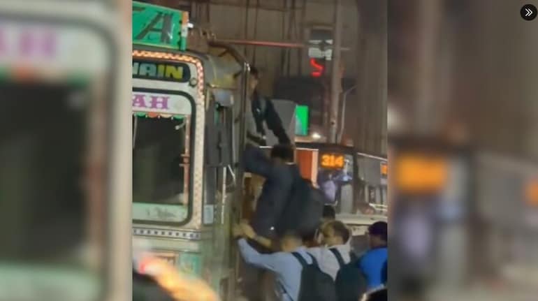 BJP MP Tejasvi Surya slams Karnataka over Purple Line snag that left commuters on trucks