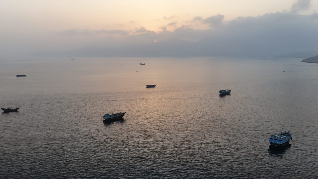 US demands Iran guarantee Strait of Hormuz is open and stop attacks