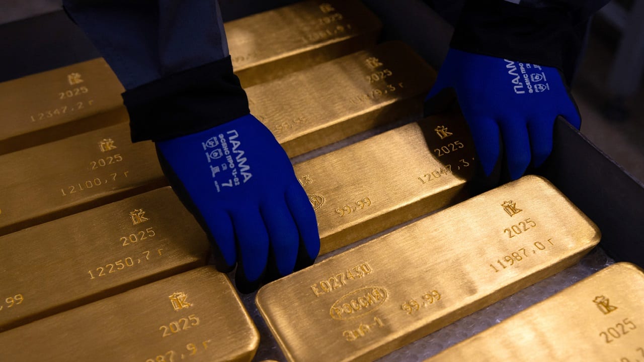 Gold sees worst quarter since 2013: What lies ahead for the precious metal?
