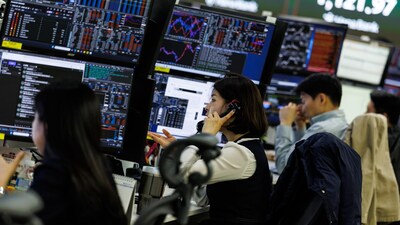 US chipmakers extended losses to an eighth-straight session Friday, with investor nervousness increasing over the soaring costs of the AI buildout