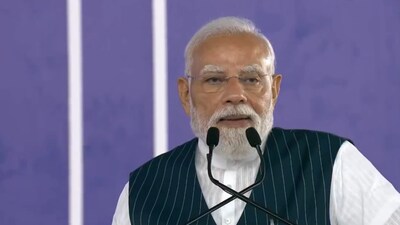 
PM  Narendra Modi completed 25 years of continuous service as the head of a government on Wednesday
