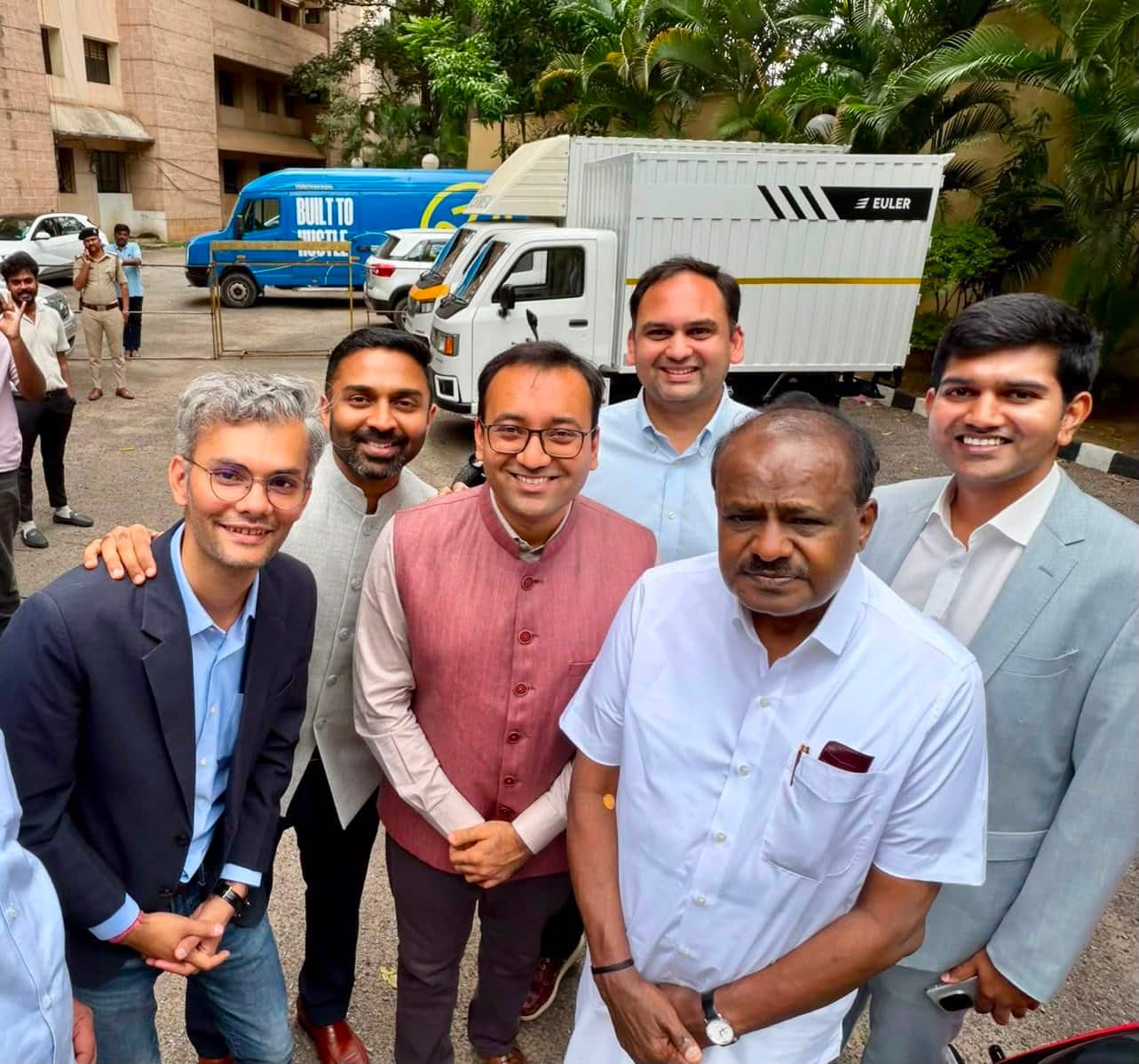 Kumaraswamy meets founders of Ather, River and other EV startups as industry seeks PM E-DRIVE extension, PLI Auto revision