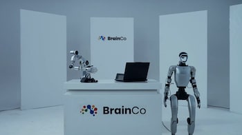 BrainCo demonstrates brain-controlled robot AI platform