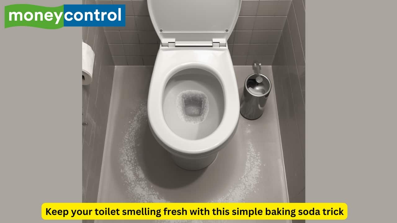 Why you should put baking soda around your toilet base
