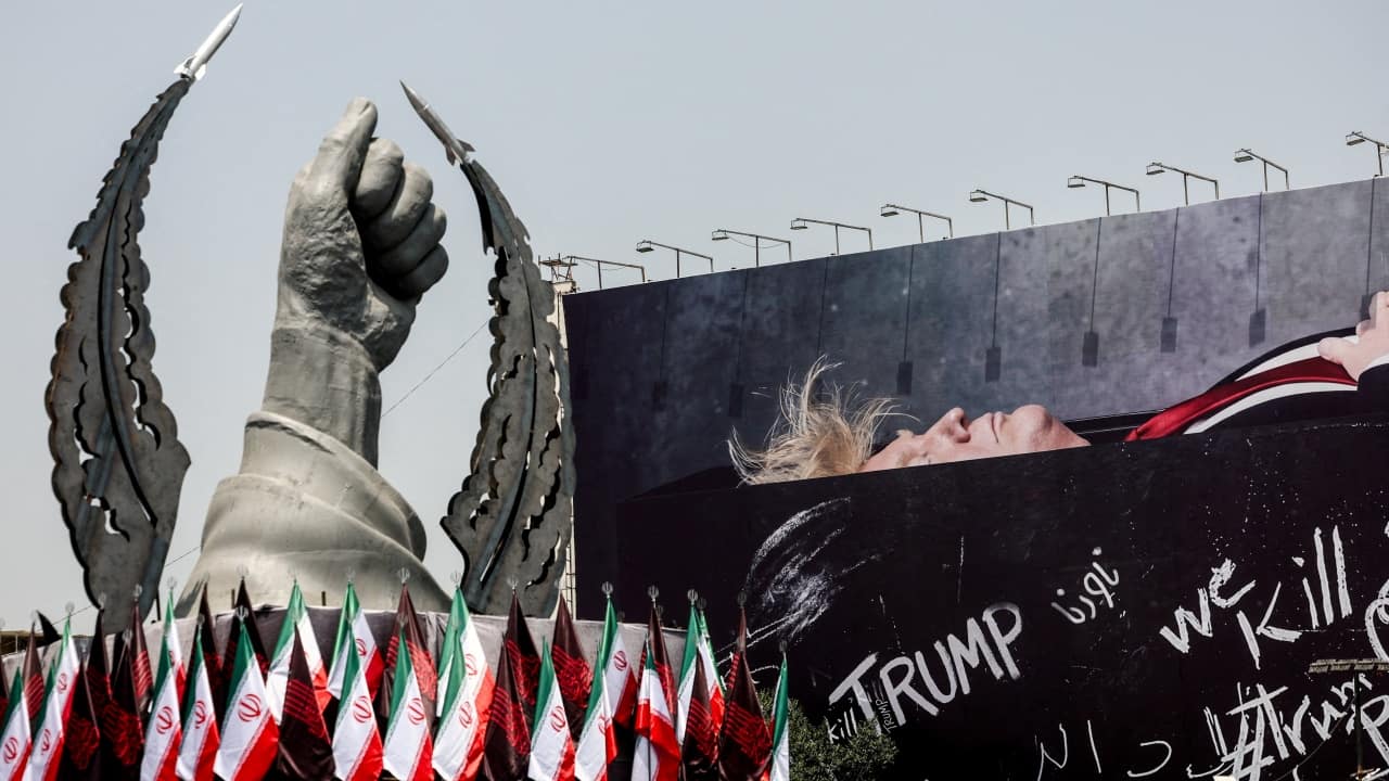 Iran warns Gulf states of blackout if US strikes its power plants
