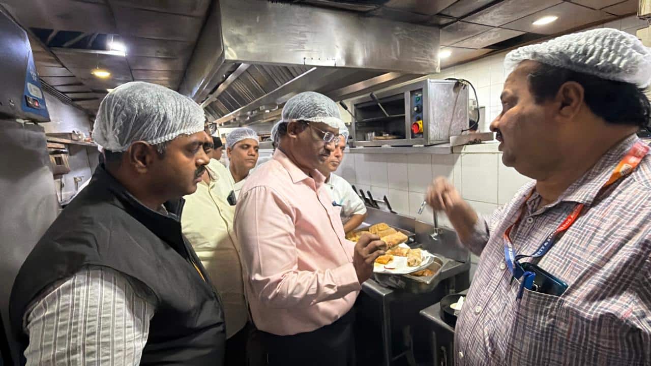 Bengaluru food safety drive: KFC, McDonald’s, Subway outlets inspected, samples ...