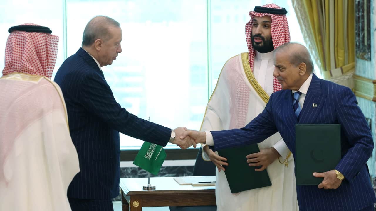 Pakistan, Saudi, Turkey forge 'Islamic NATO' with 1.4M troops