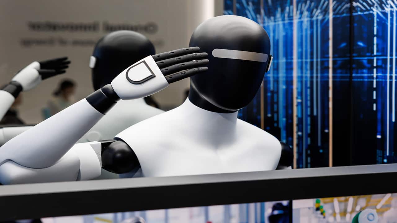 Wall Street Eyes Rates as AI Rally Hits Records