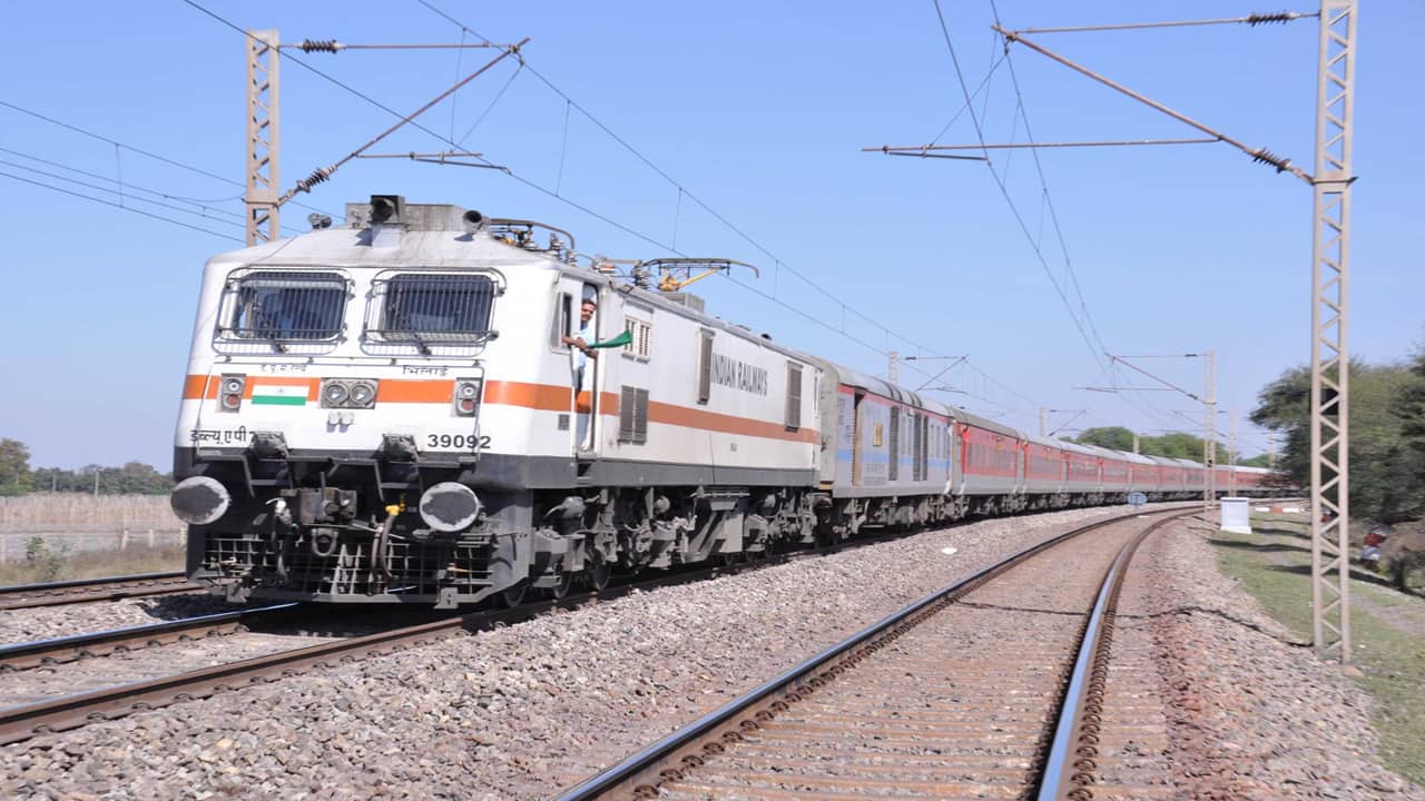 Indian Railways to roll out 'tank to tap' plan for safe drinking water
