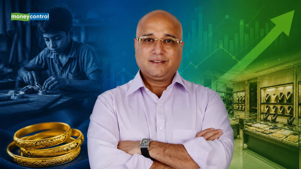 Class 5 dropout, now owns Rs 11,000 crore Lalithaa Jewellery: How Kiran Kumar turned his mother's 4 gold bangles into a business empire