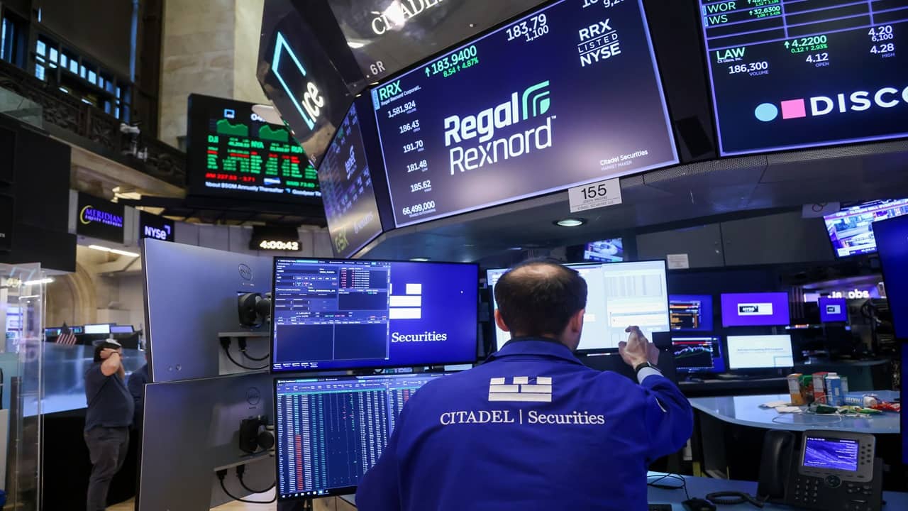 Chip rout pulls stocks down as bond angst lingers