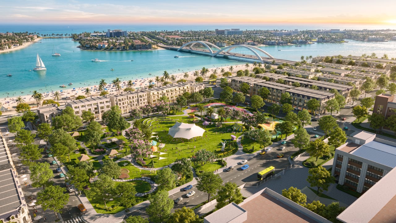 Indian developers bet big on mega-townships
