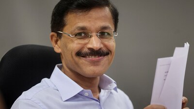 Tukaram Mundhe calls for stricter food safety enforcement and warns advertisers and endorsers against false or misleading product claims.
