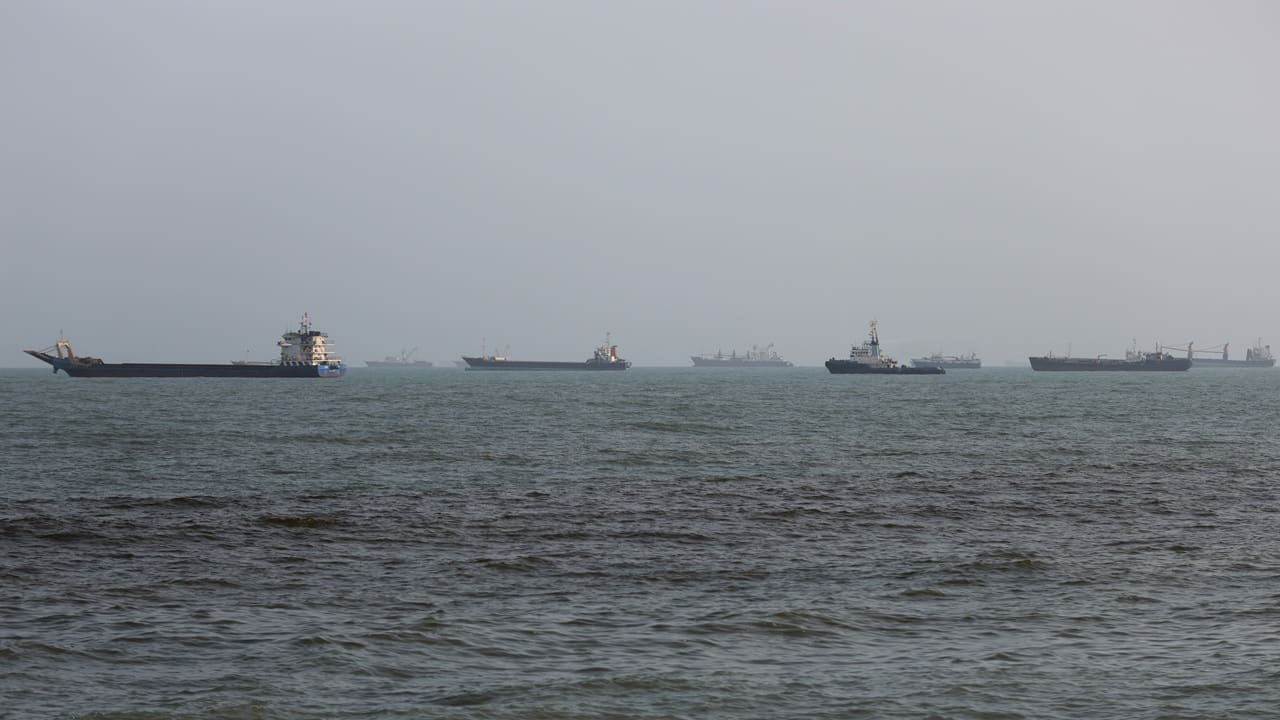 Iran and US trade tanker attacks in Strait of Hormuz escalation