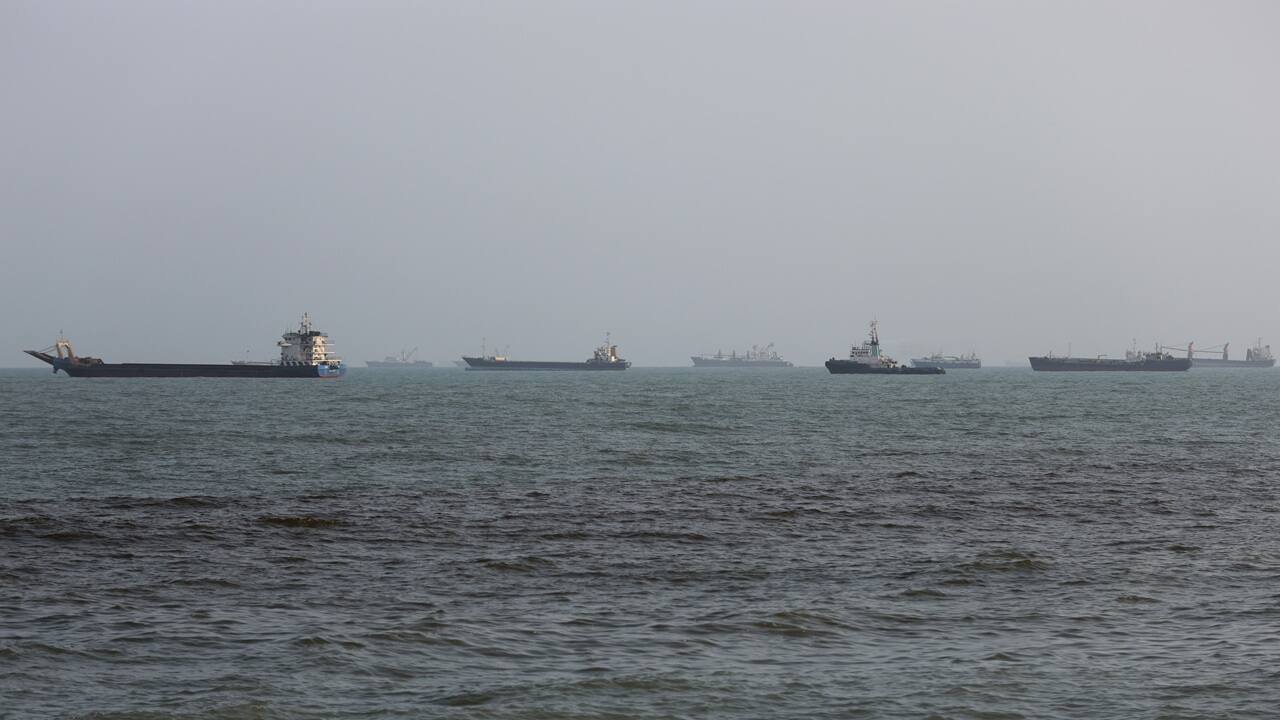Iran, US trade tit-for-tat tanker attacks as war drags on