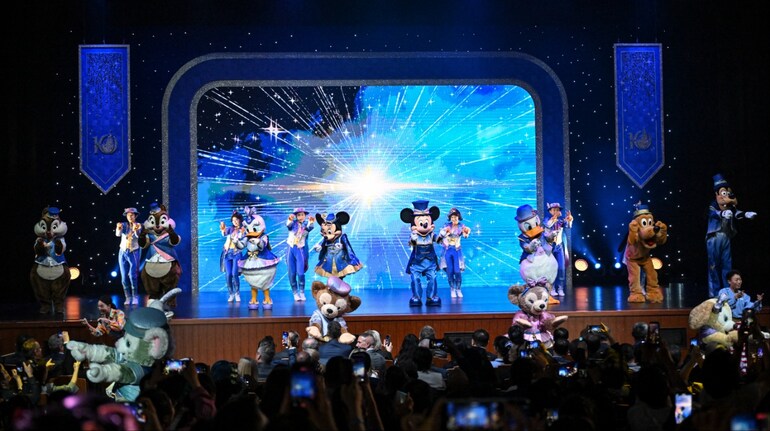 Brothers quit corporate jobs to work at Disney: Done being married to phone, laptop