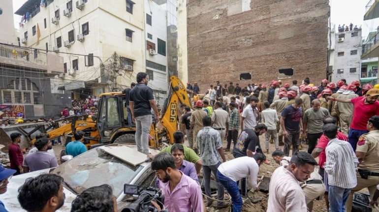 MCD demolishes 34 structures, seals 17 properties amid crackdown after Satya Niketan building collapse