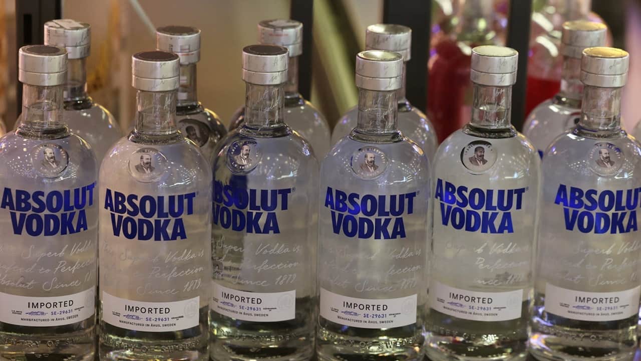 Pernod Ricard Selects Four Bankers for $1 Billion India IPO