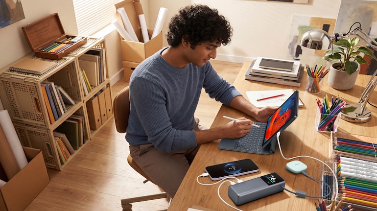 Xiaomi launches three new power banks in India with magnetic wireless ...