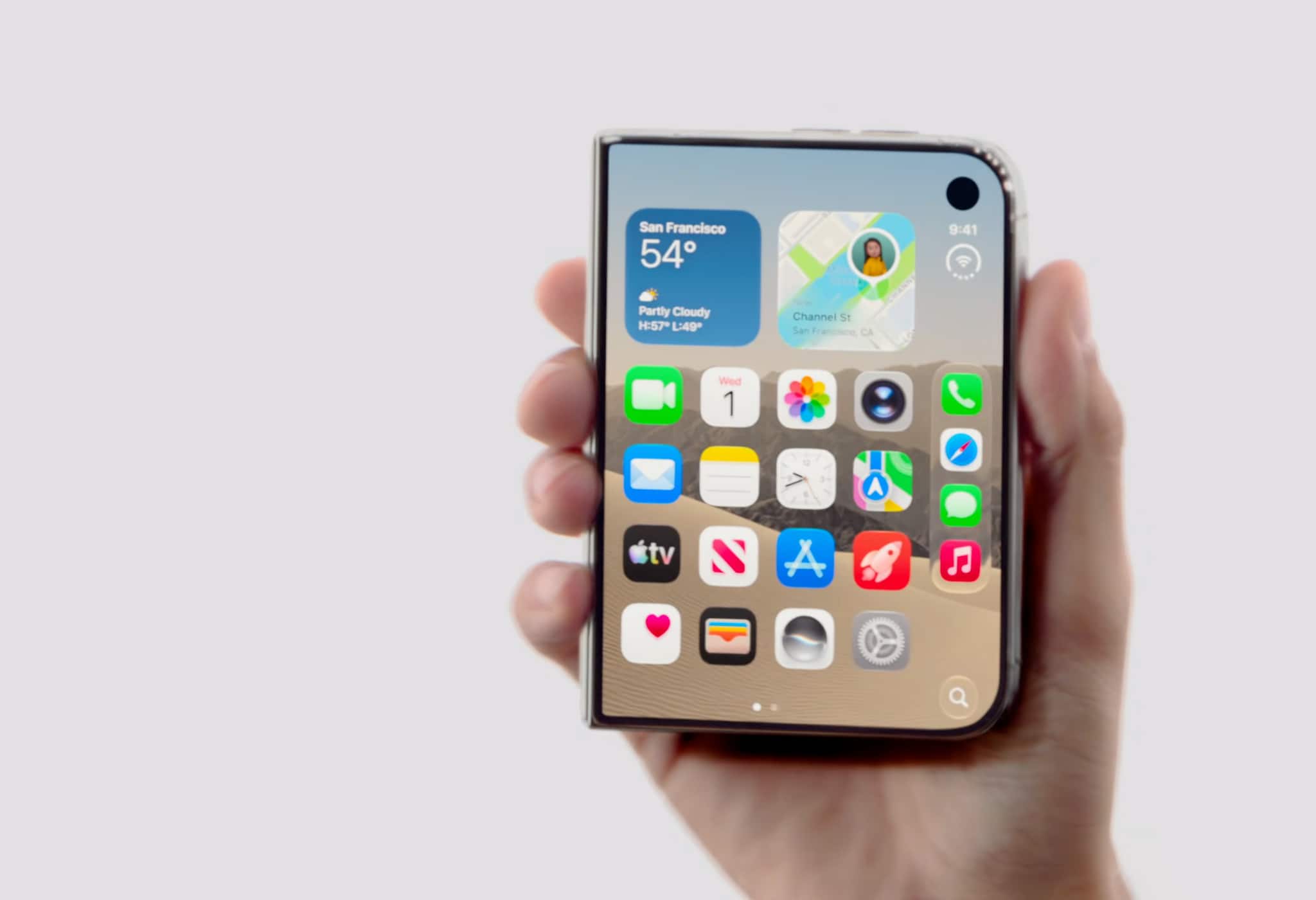 “Reheating our leftovers”: Samsung takes savage dig at Apple’s first foldable iP...